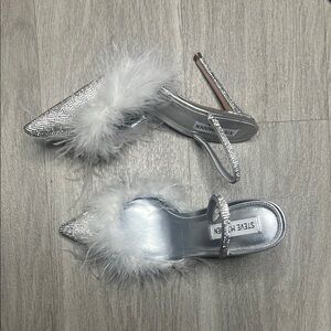 Steve Madden Silver Feathered Women's Heels